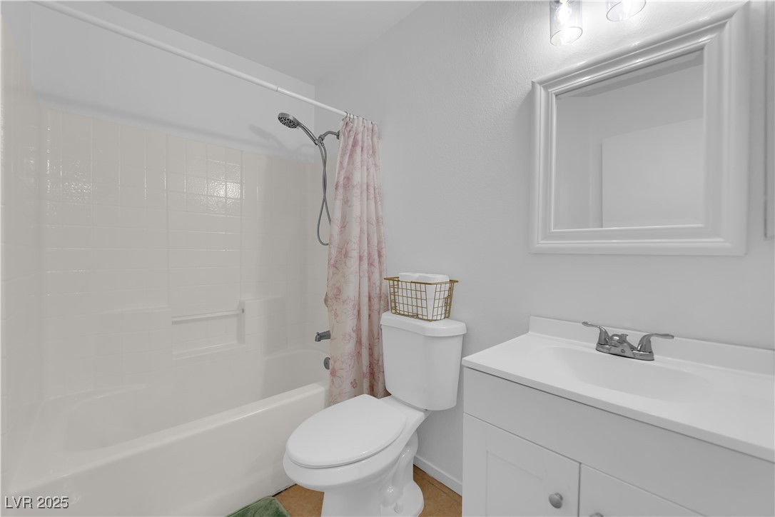 3102 Honeysuckle Avenue