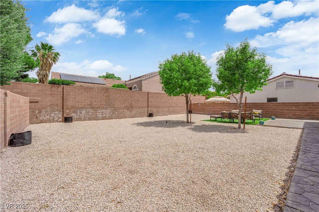 3102 Honeysuckle Avenue