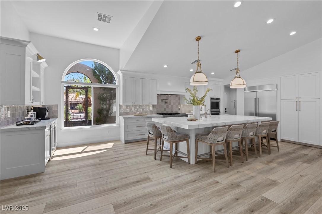 2250 Bowie Circle