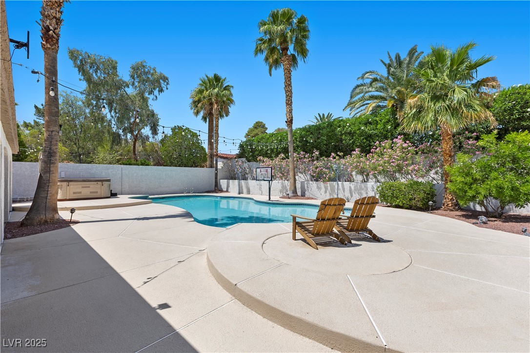 2250 Bowie Circle