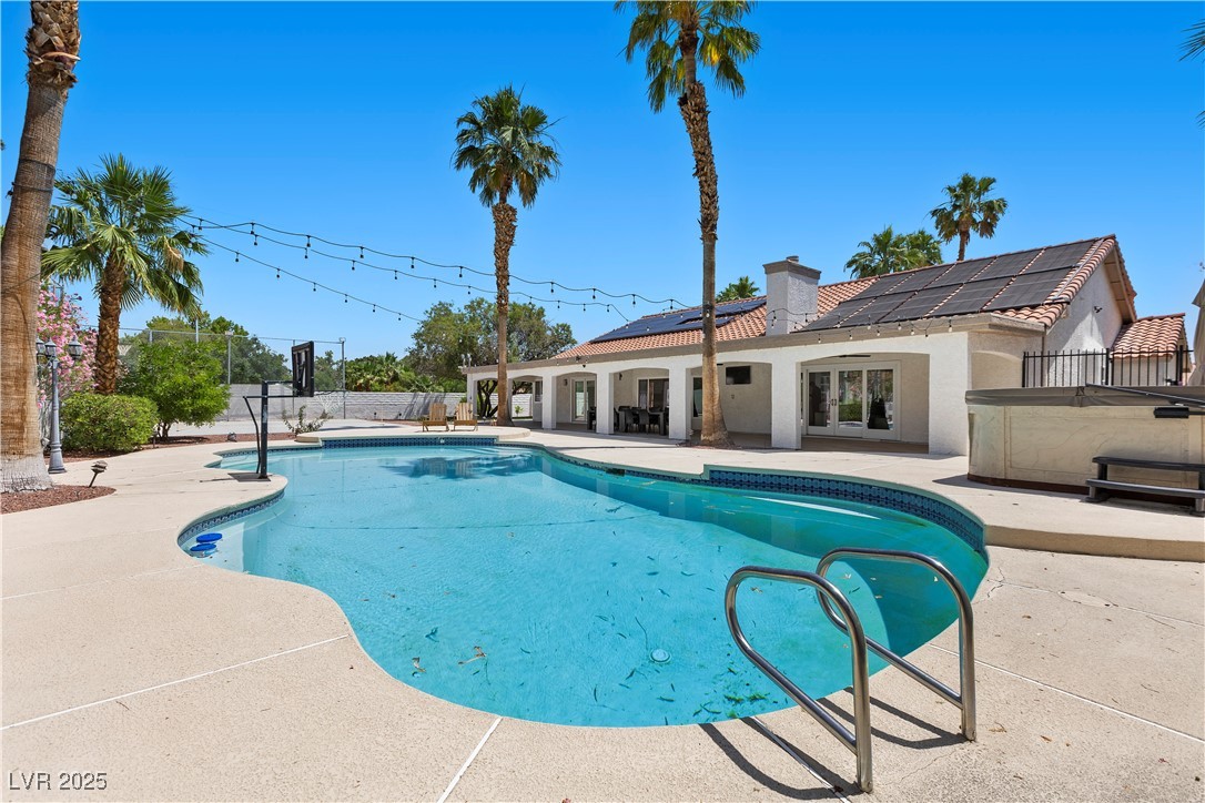 2250 Bowie Circle