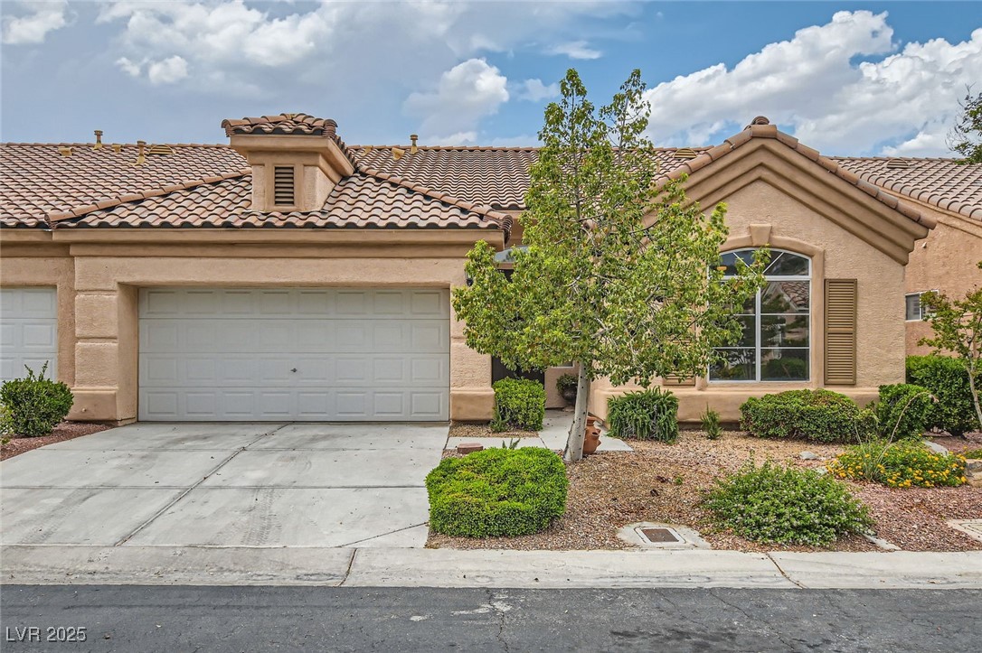 9622 Emeraude Avenue