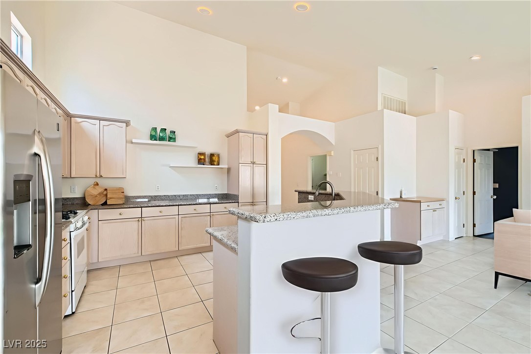 9622 Emeraude Avenue