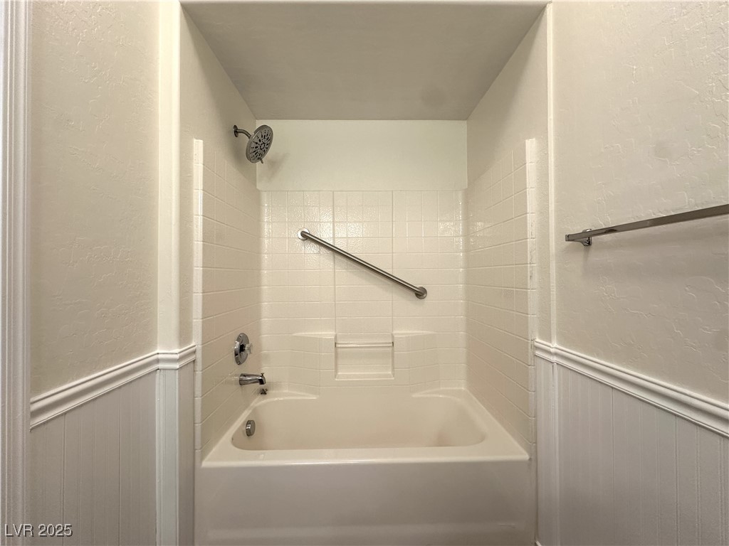 6868 Sky Pointe Drive 1118