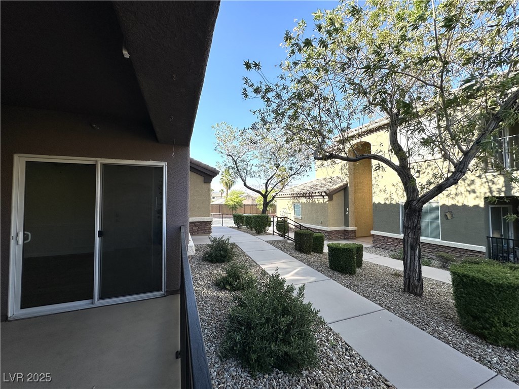 6868 Sky Pointe Drive 1118