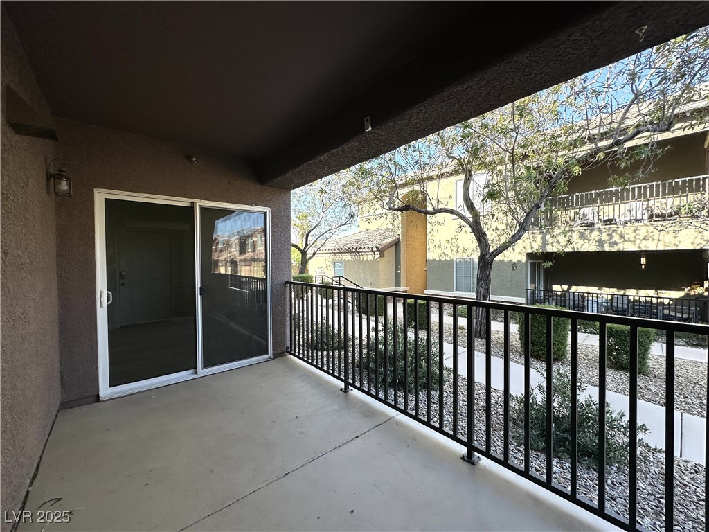 6868 Sky Pointe Drive 1118