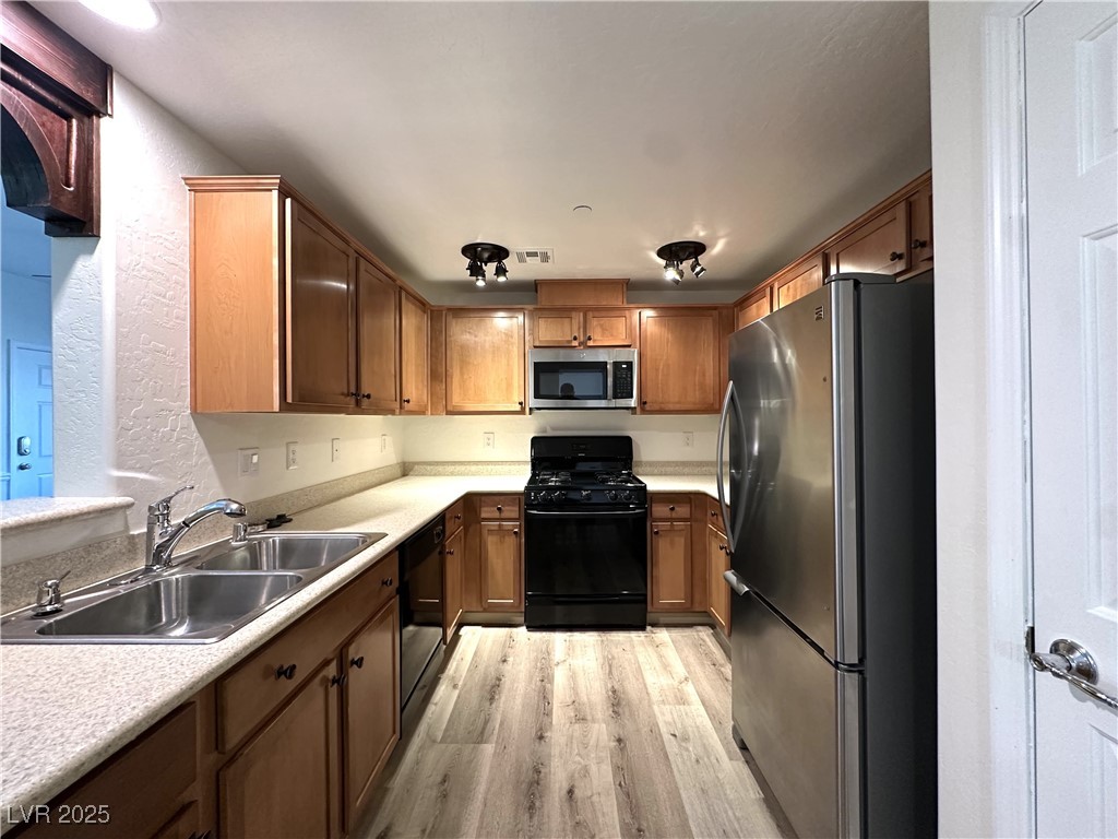 6868 Sky Pointe Drive 1118