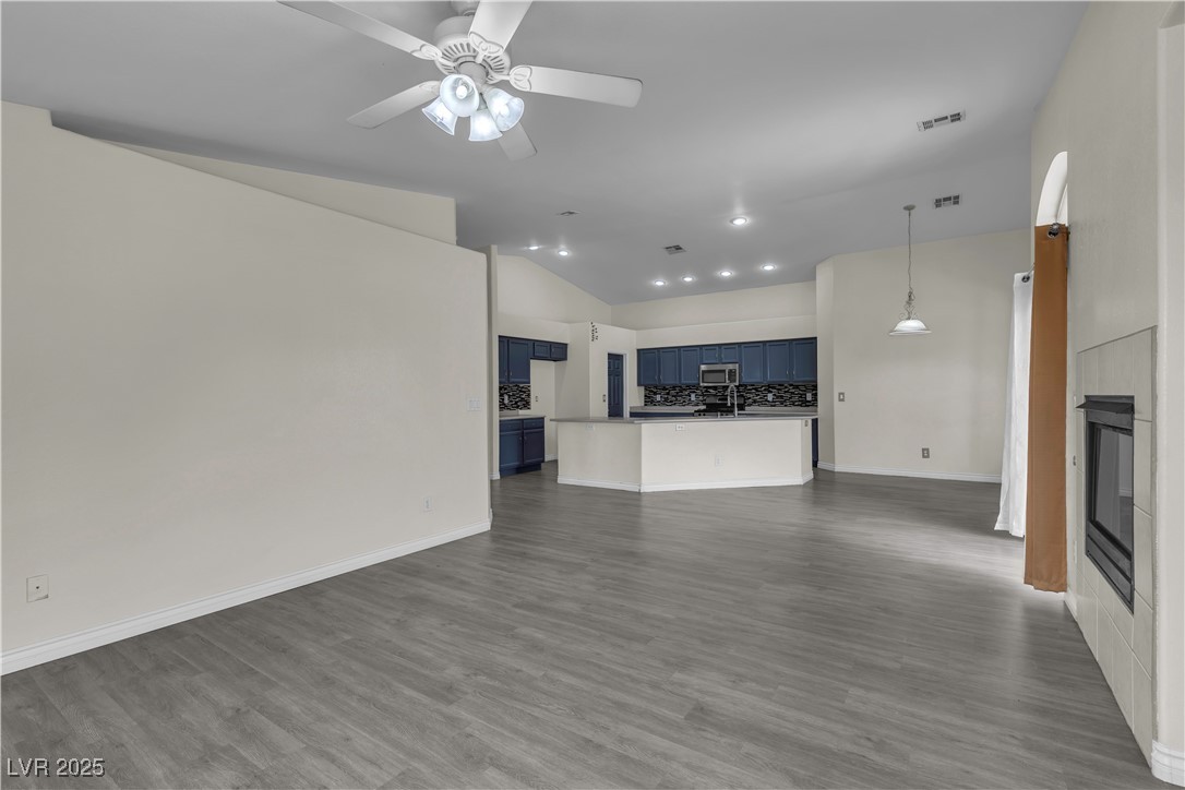 4537 Colonial Canyon Street