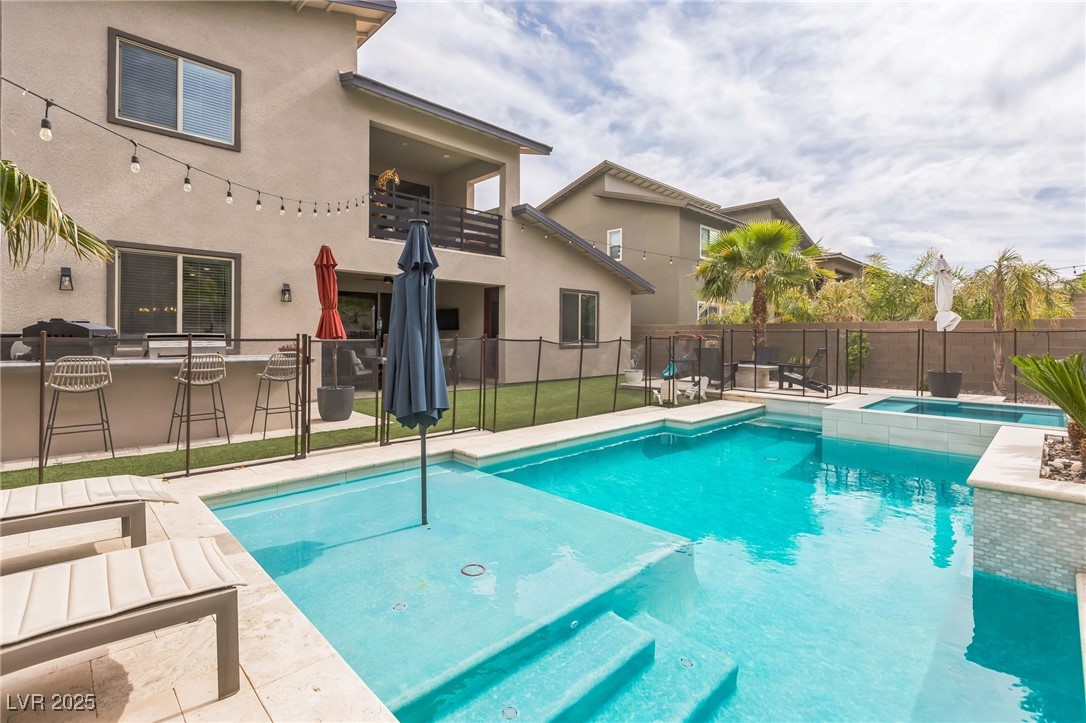 12356 Notch Trail Avenue