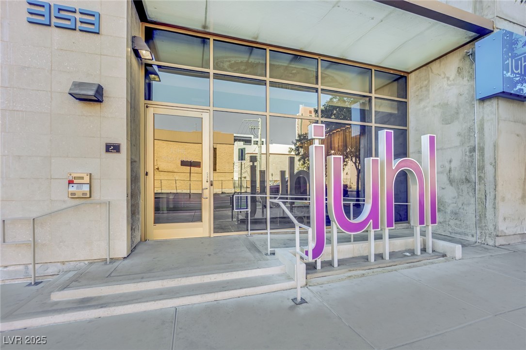 353 East Bonneville Avenue 626