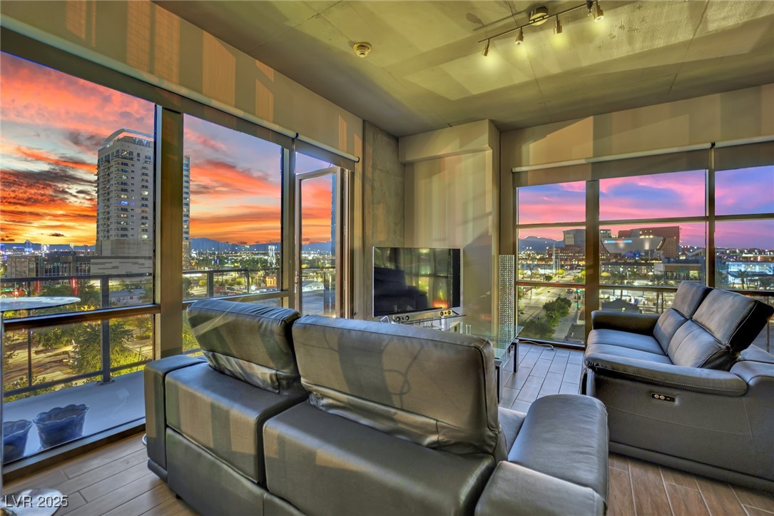 353 East Bonneville Avenue 626