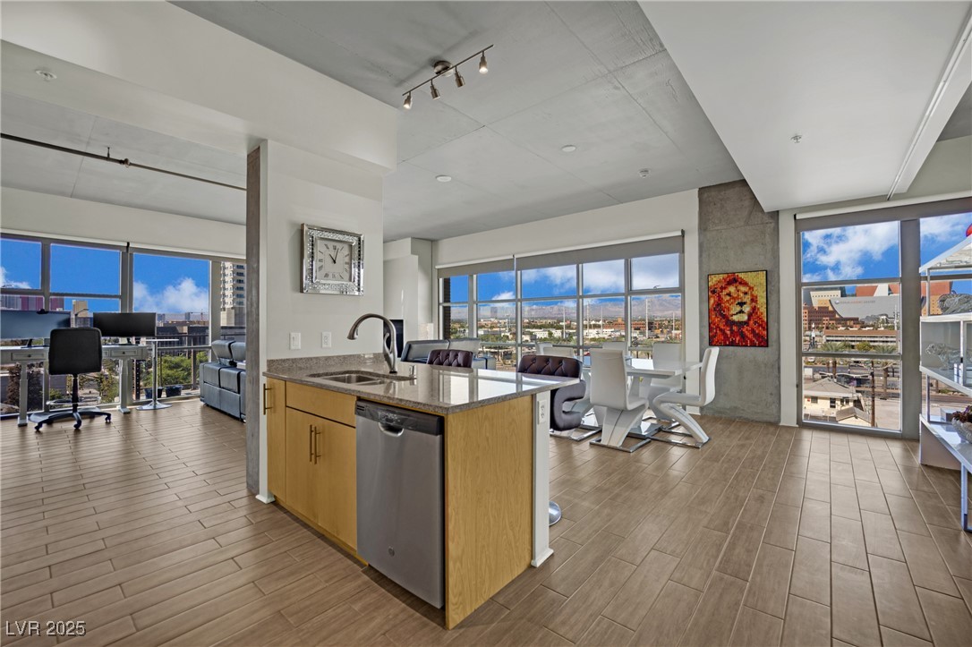 353 East Bonneville Avenue 626