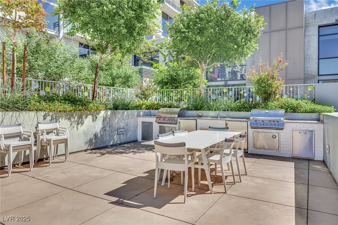 353 East Bonneville Avenue 626