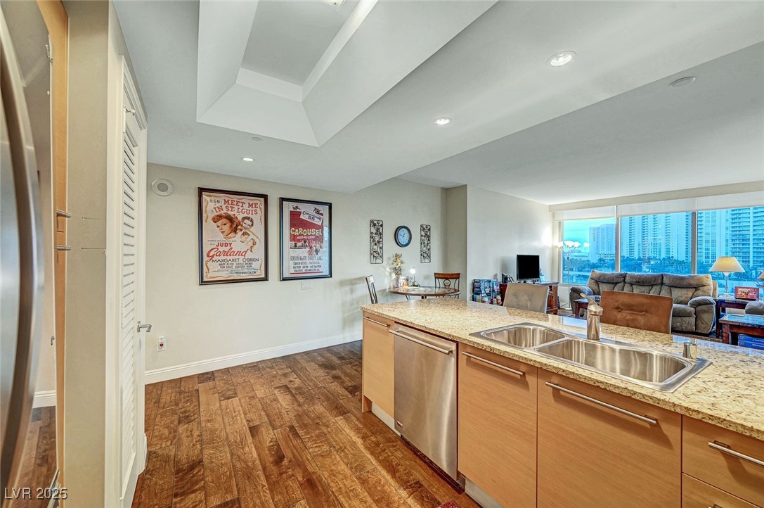 222 Karen Avenue 601