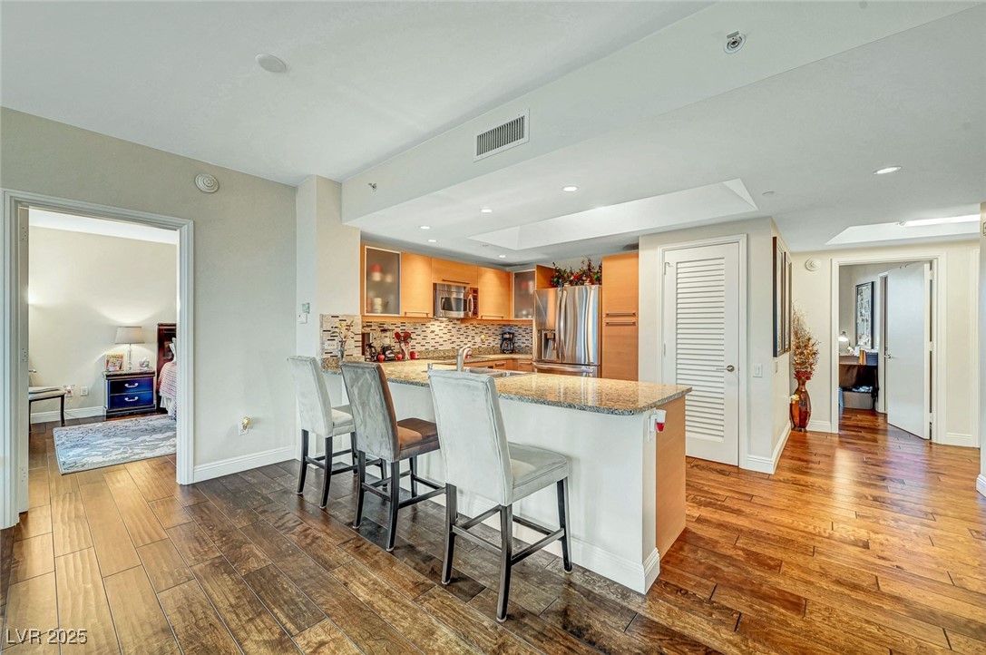 222 Karen Avenue 601