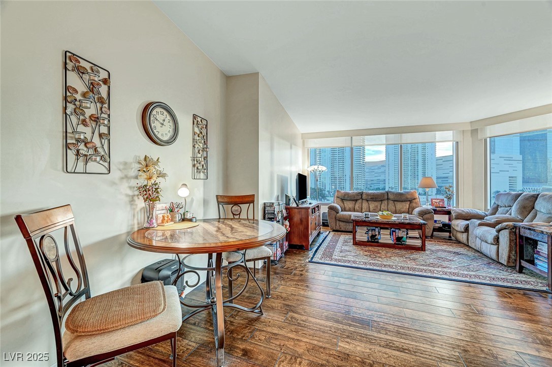 222 Karen Avenue 601