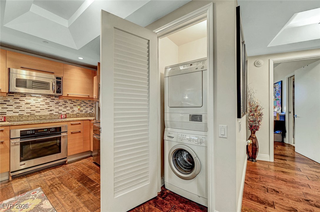 222 Karen Avenue 601