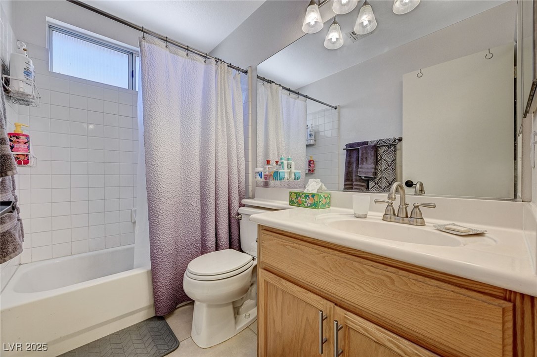 1690 Silver Rain Avenue