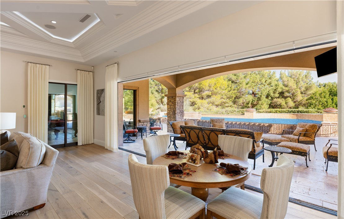 22 Castle Oaks Court