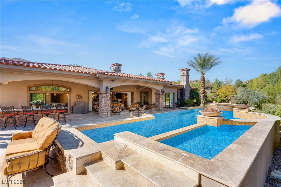 22 Castle Oaks Court