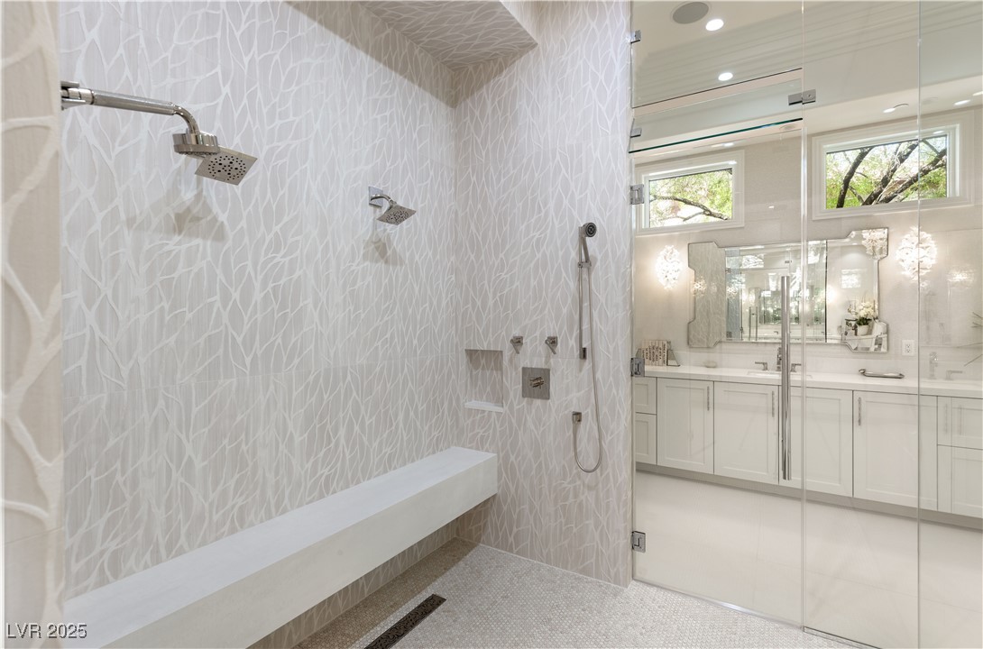 22 Castle Oaks Court