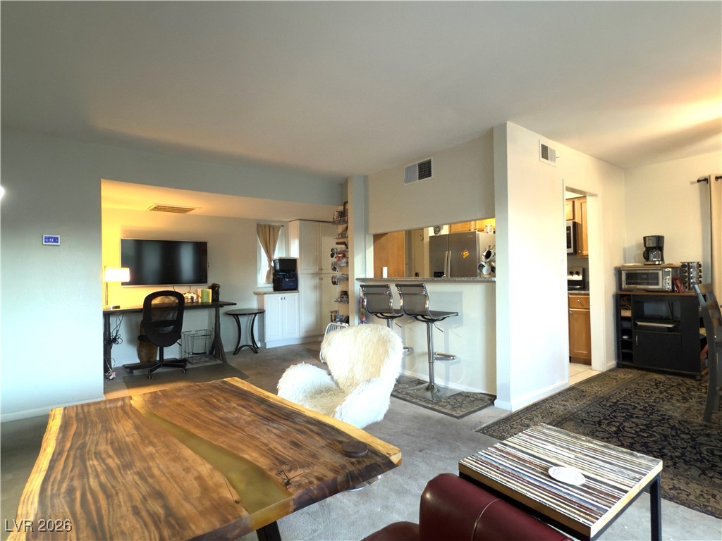 737 Oakmont Avenue 1202