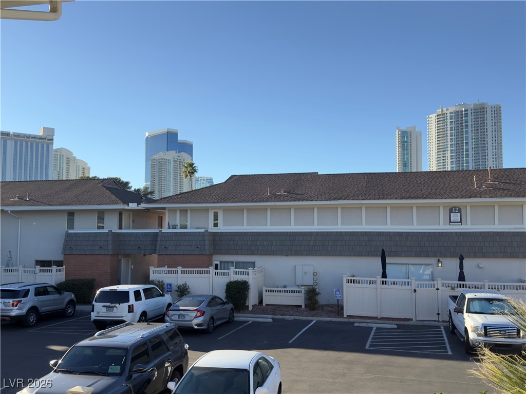 737 Oakmont Avenue 1202