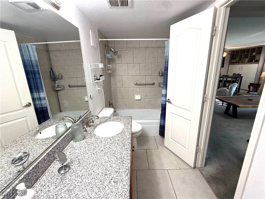 737 Oakmont Avenue 1202