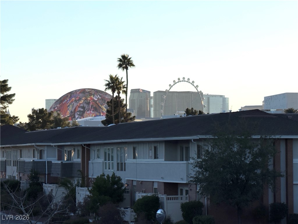 737 Oakmont Avenue 1202