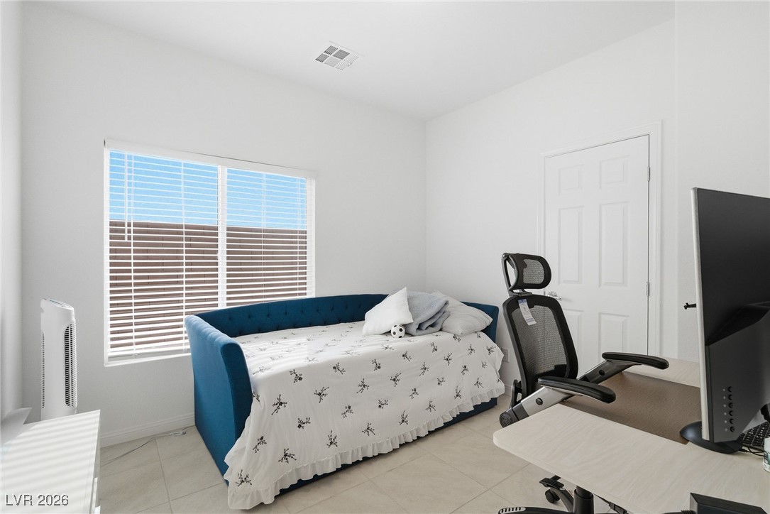 10048 Pipestone Street