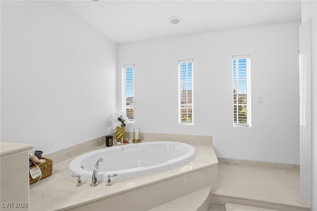 10048 Pipestone Street