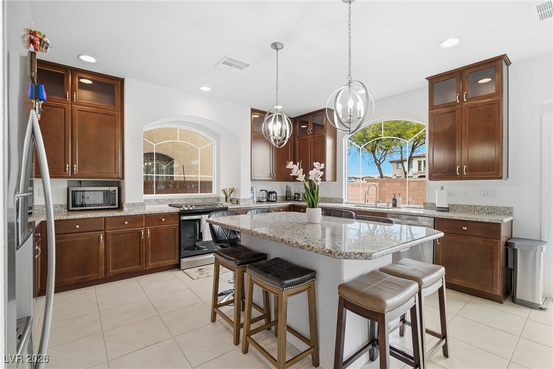 10048 Pipestone Street