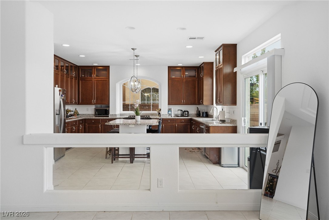 10048 Pipestone Street