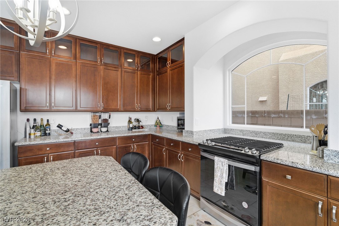 10048 Pipestone Street