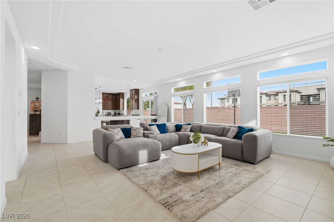 10048 Pipestone Street