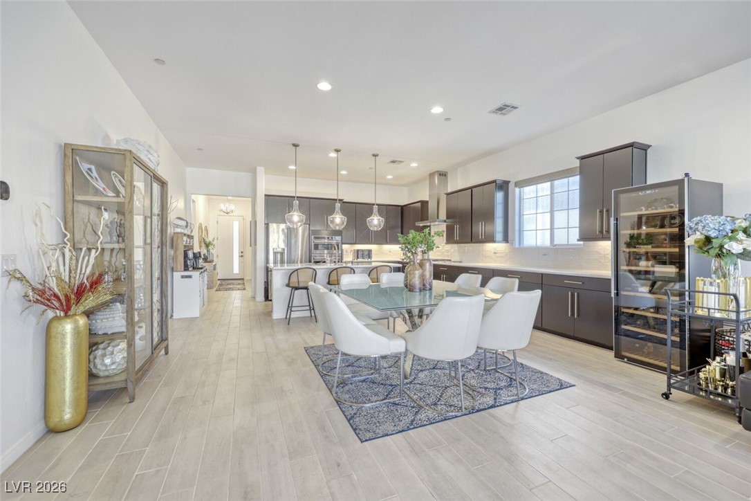 12 Tatahatso Point Street