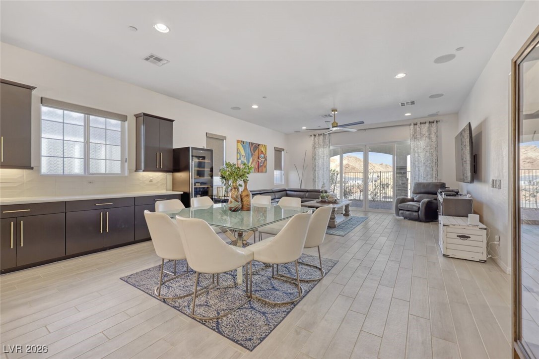 12 Tatahatso Point Street