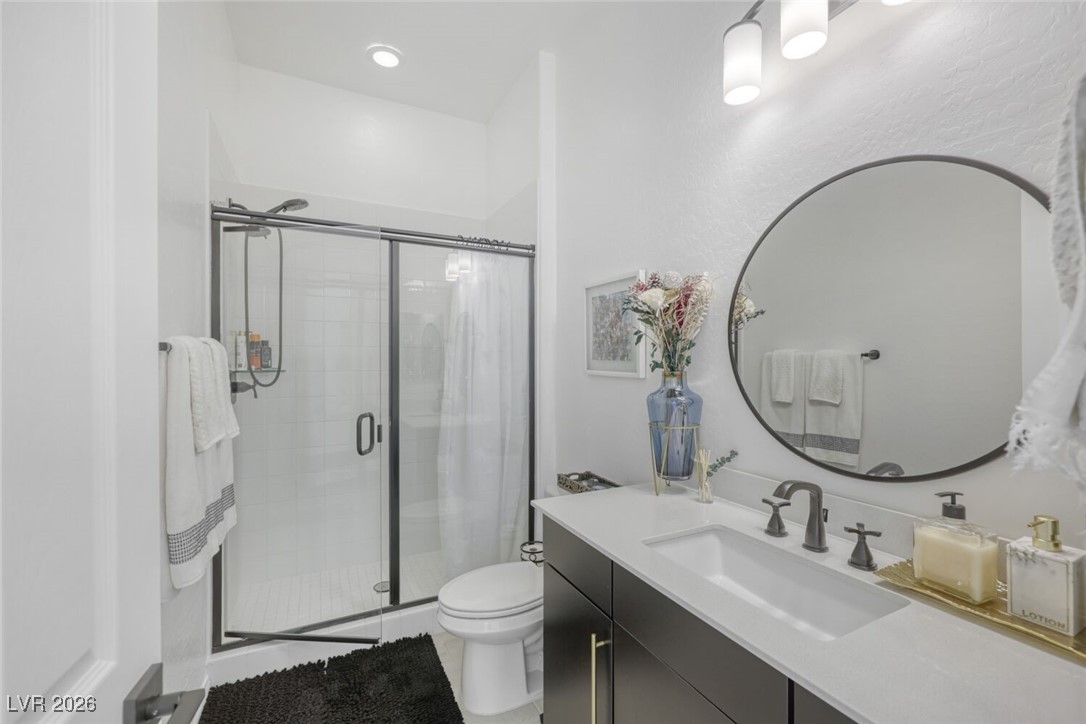 12 Tatahatso Point Street