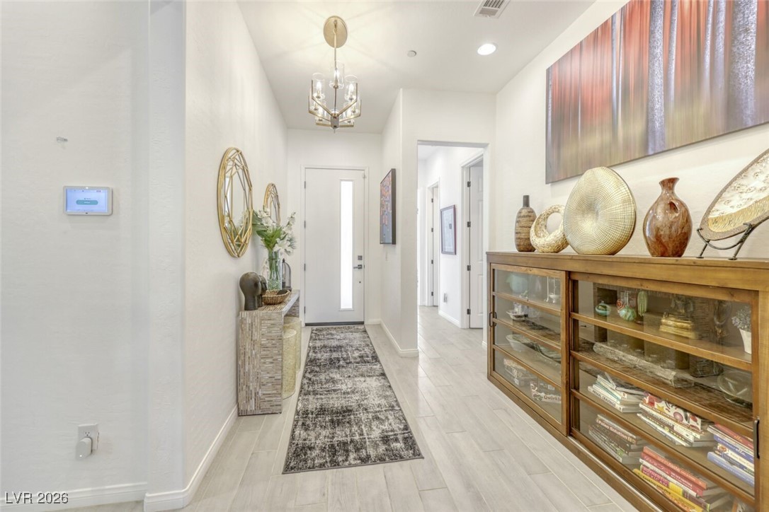 12 Tatahatso Point Street