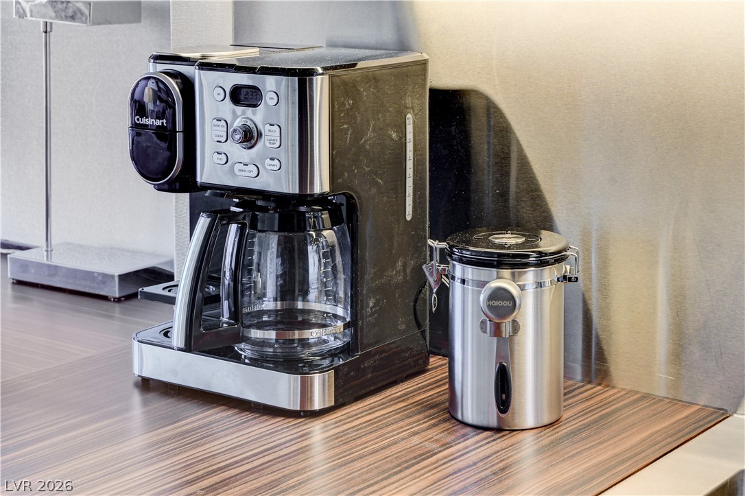 4381 West Flamingo Road 2920