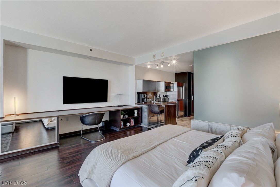 4381 West Flamingo Road 2920