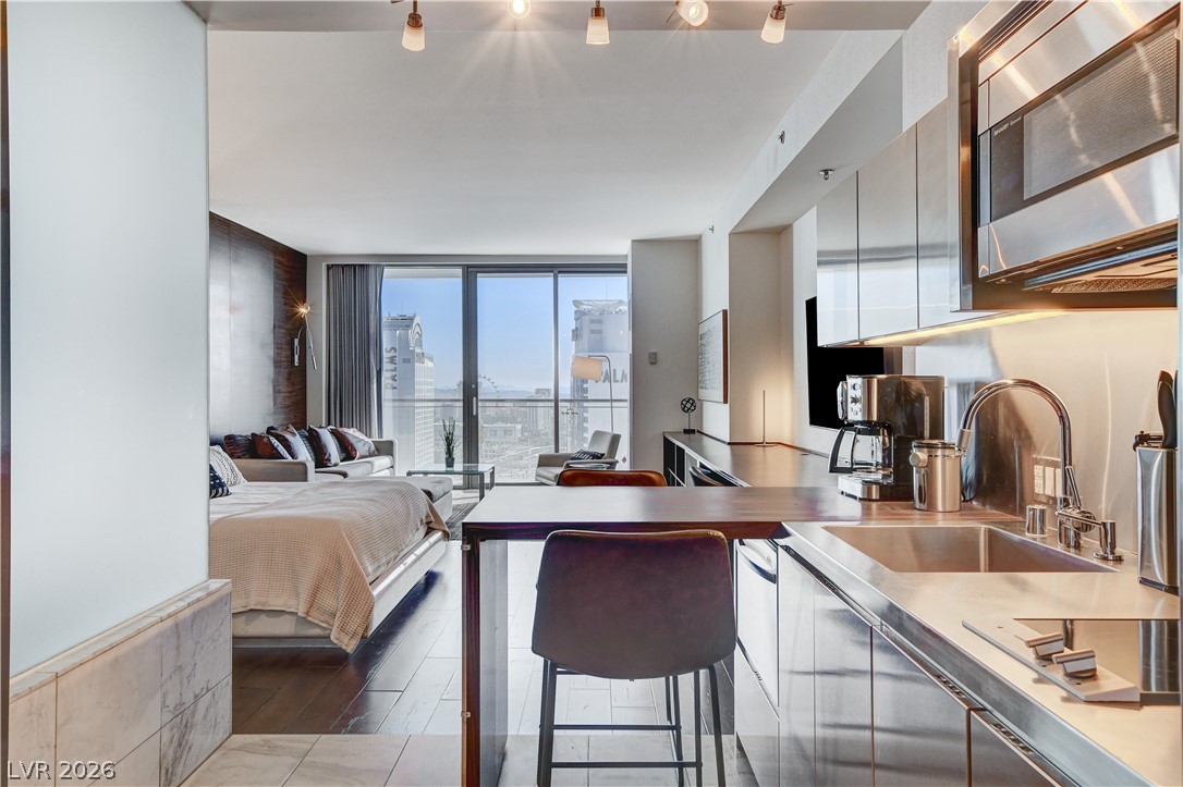 4381 West Flamingo Road 2920