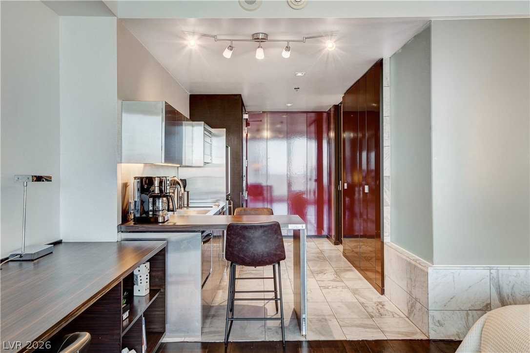 4381 West Flamingo Road 2920