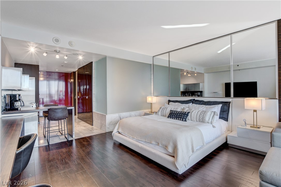 4381 West Flamingo Road 2920