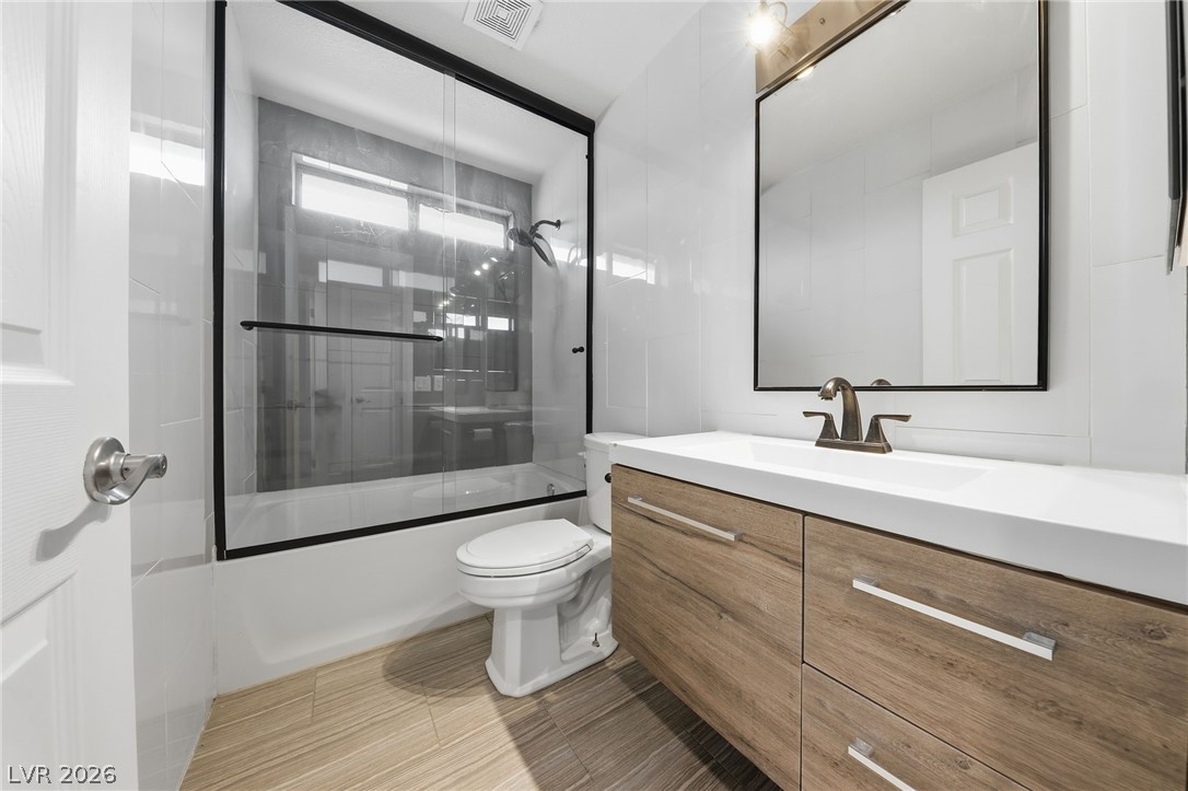 21 Woodcarver Street