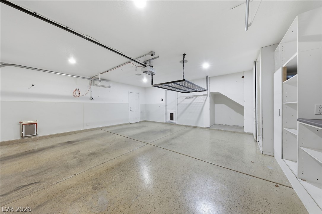 21 Woodcarver Street