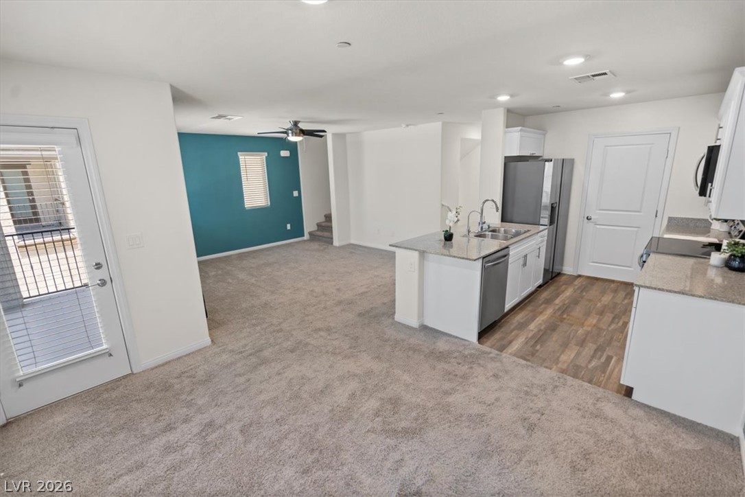 6940 Skyline Blue Street