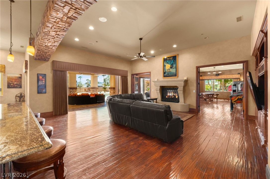 1065 Kratzer Circle