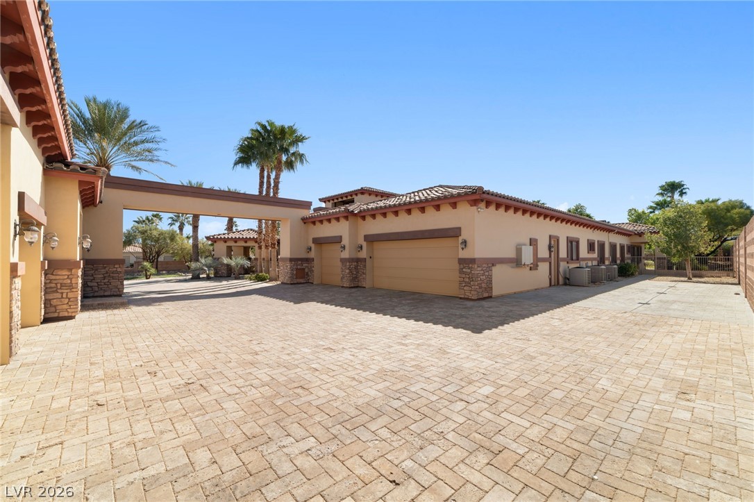 1065 Kratzer Circle