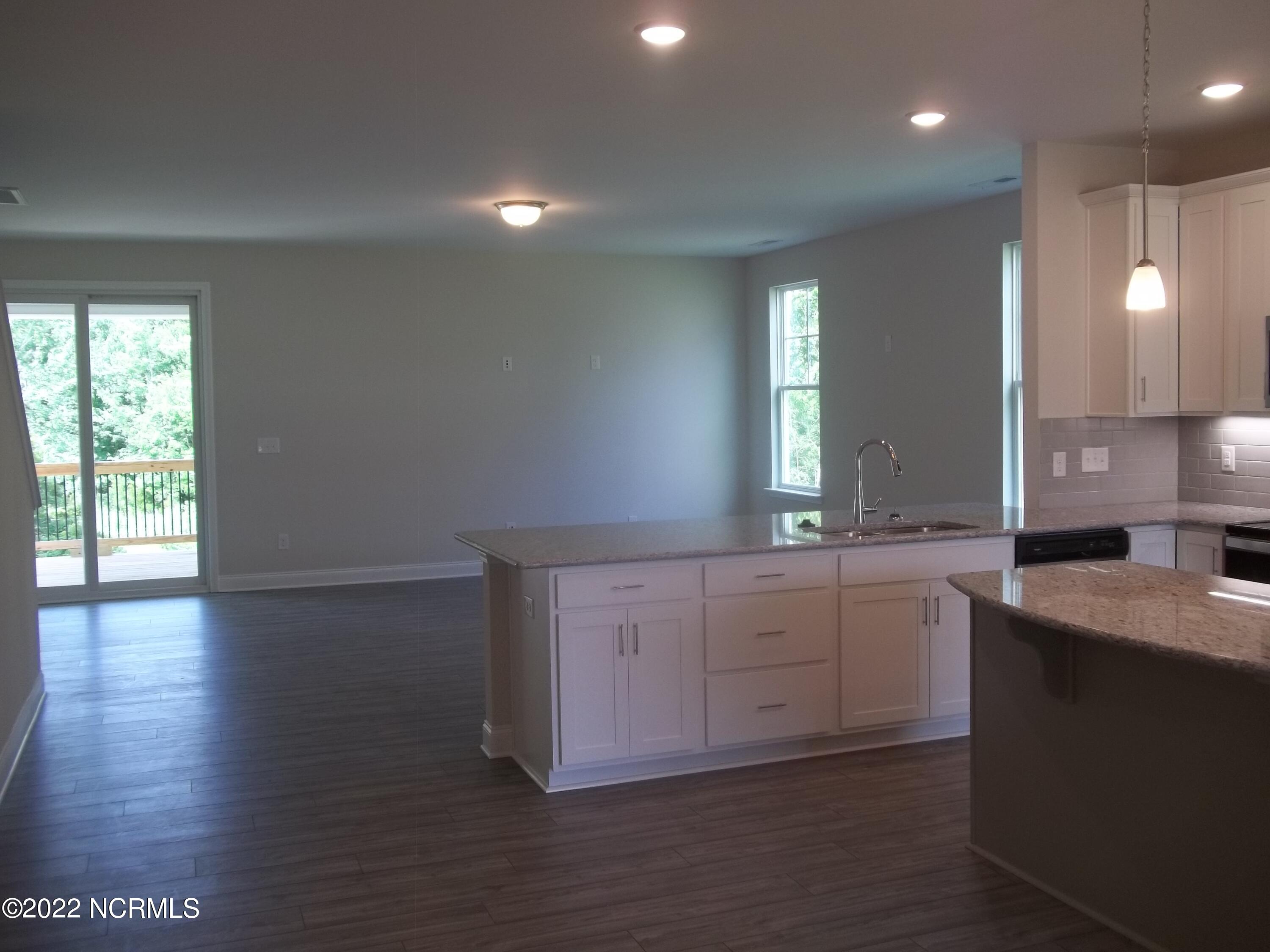 925 W W Arboria Drive